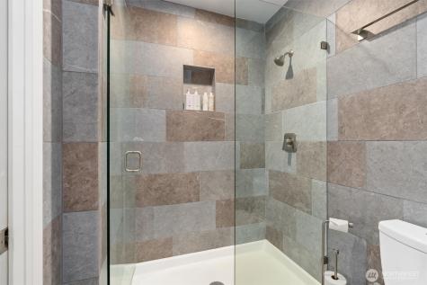 7337 151st Avenue NE Redmond WA 98052