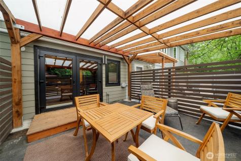 7337 151st Avenue NE Redmond WA 98052