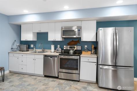 7337 151st Avenue NE Redmond WA 98052