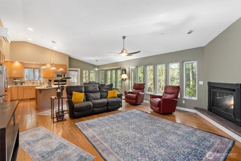 7337 151st Avenue NE Redmond WA 98052