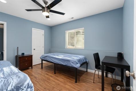 7337 151st Avenue NE Redmond WA 98052