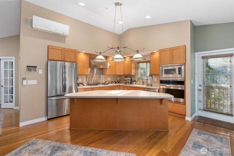 7337 151st Avenue NE Redmond WA 98052