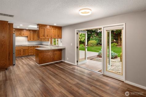 9205 34th Street E Edgewood WA 98371