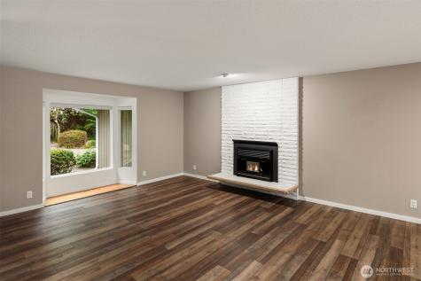 9205 34th Street E Edgewood WA 98371