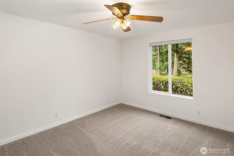 9205 34th Street E Edgewood WA 98371