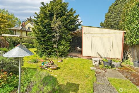 8812 Dibble Avenue NW Seattle WA 98117