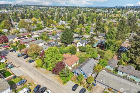 8812 Dibble Avenue NW Seattle WA 98117