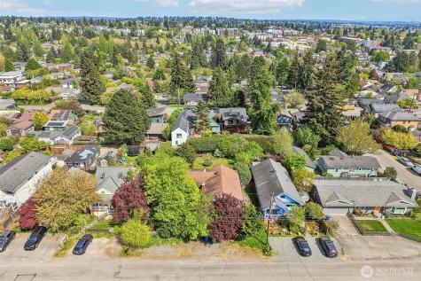8812 Dibble Avenue NW Seattle WA 98117