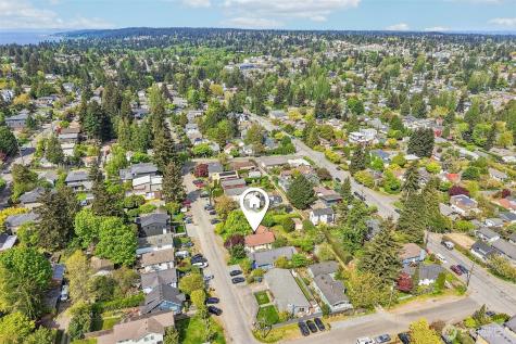 8812 Dibble Avenue NW Seattle WA 98117