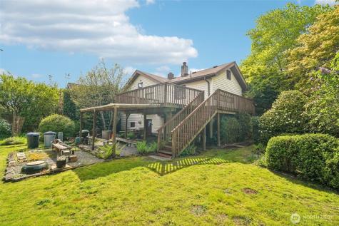 8812 Dibble Avenue NW Seattle WA 98117