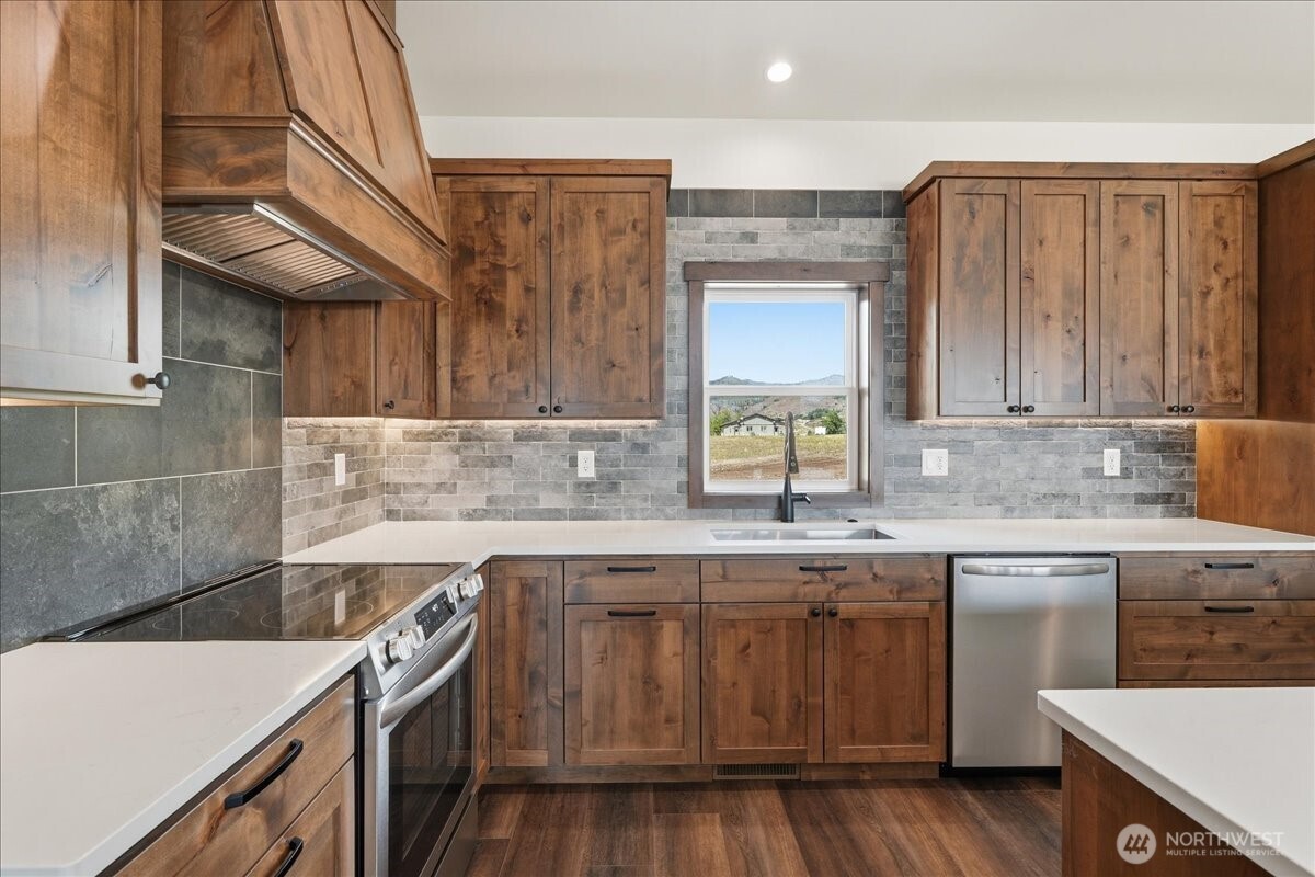 110 Slide View Lane Manson WA 98831