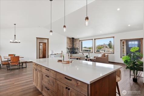 110 Slide View Lane Manson WA 98831