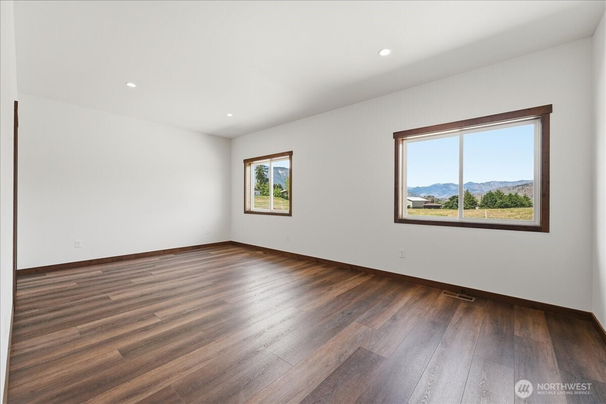 110 Slide View Lane Manson WA 98831