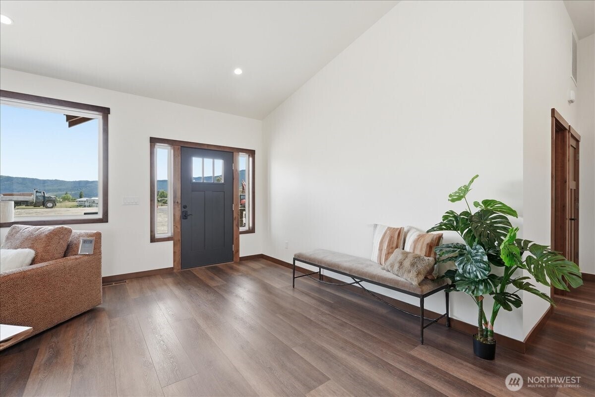 110 Slide View Lane Manson WA 98831