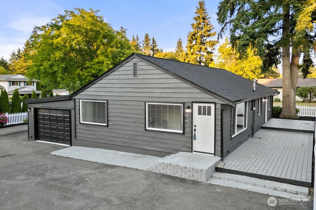 6226 NE 198th Street Kenmore WA 98028