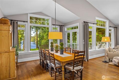25314 SE 28th Street Sammamish WA 98075