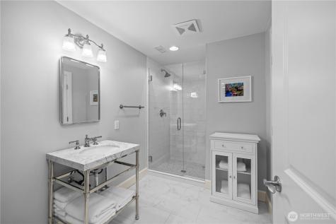 25314 SE 28th Street Sammamish WA 98075