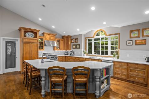 25314 SE 28th Street Sammamish WA 98075