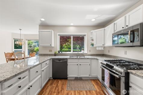 7137 Highlands Drive NE Olympia WA 98516