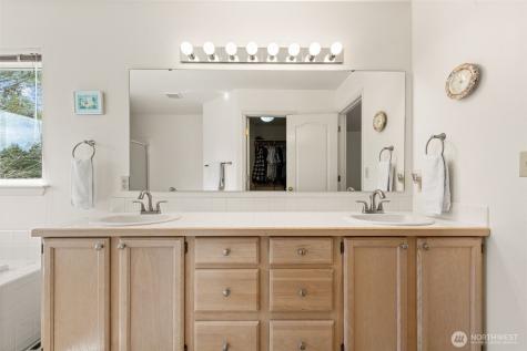 7137 Highlands Drive NE Olympia WA 98516