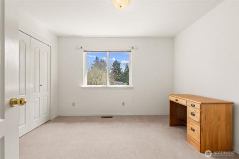 7137 Highlands Drive NE Olympia WA 98516