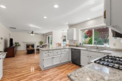 7137 Highlands Drive NE Olympia WA 98516