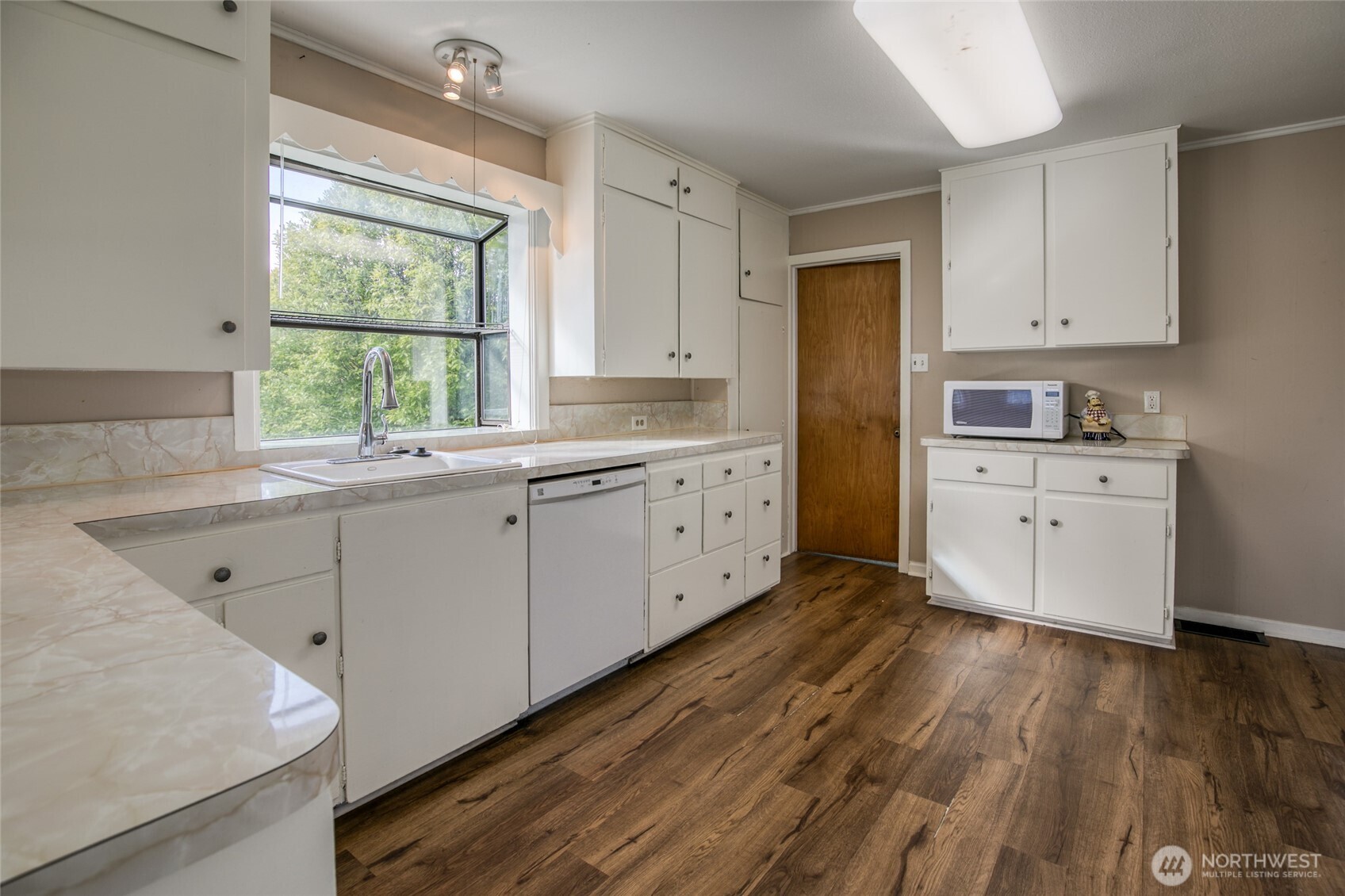 1007 Riverview Drive Aberdeen WA 98520