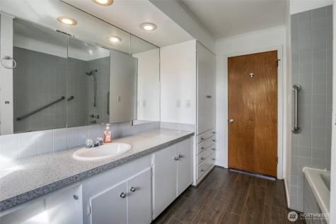 1007 Riverview Drive Aberdeen WA 98520