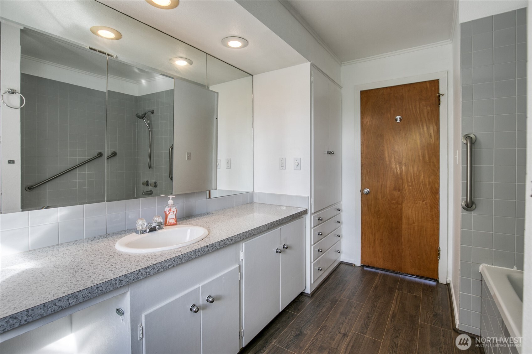 1007 Riverview Drive Aberdeen WA 98520