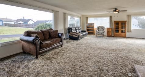 1007 Riverview Drive Aberdeen WA 98520