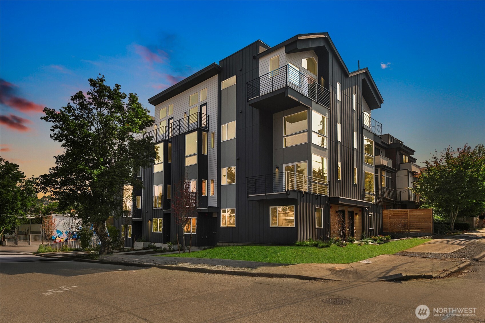 2017 W Bertona Seattle WA 98199