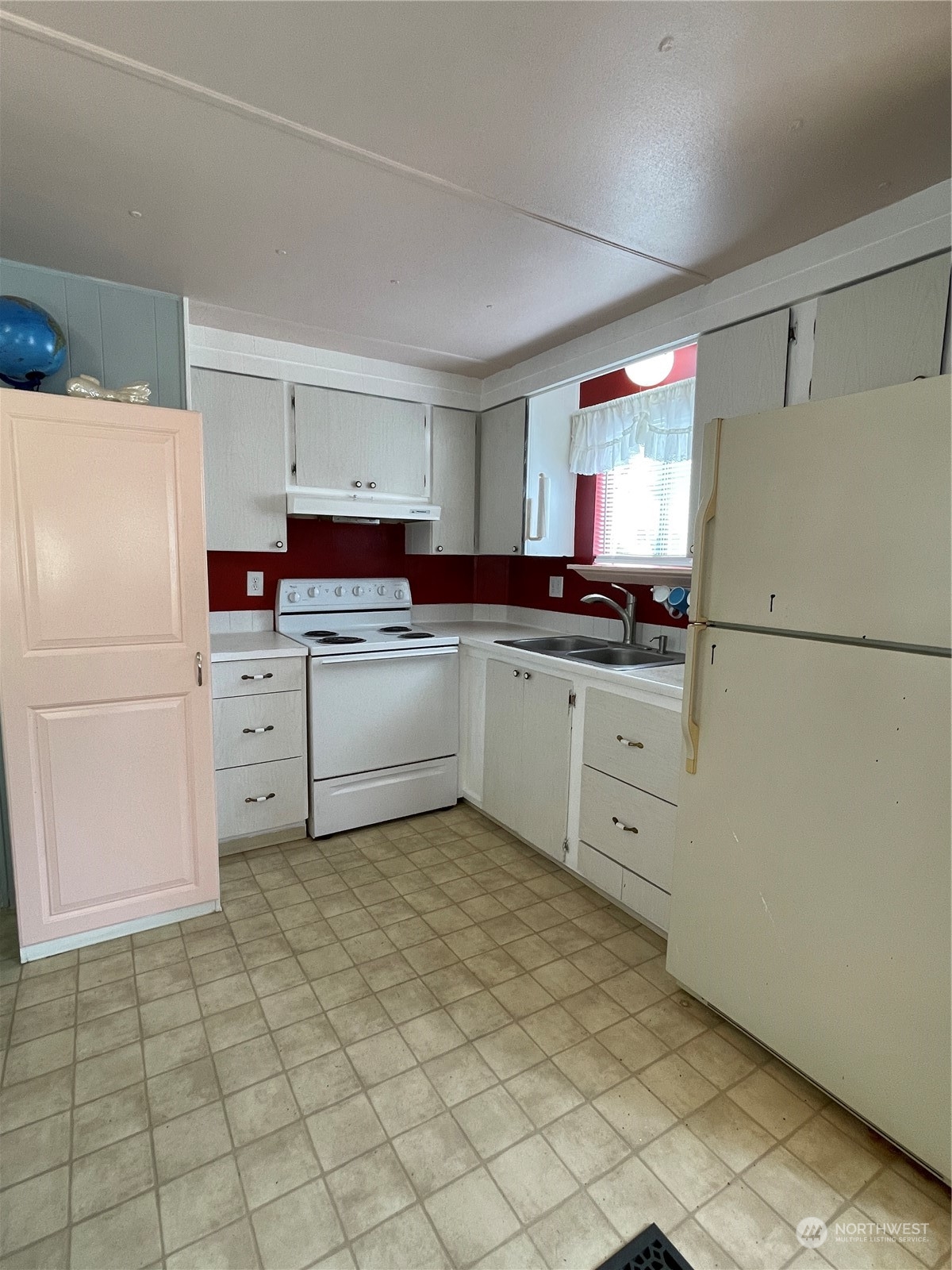 18318 35th Avenue S Seatac WA 98188