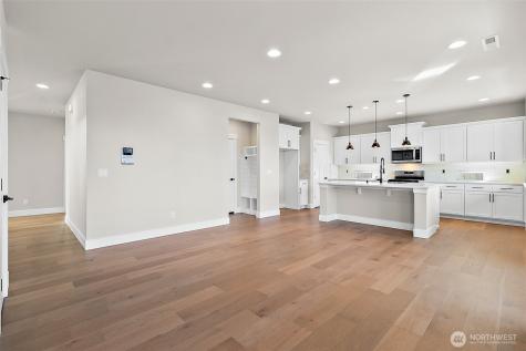 14228 SE 284th Place Kent WA 98042