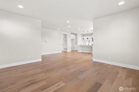 14228 SE 284th Place Kent WA 98042