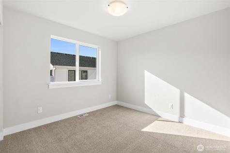 14228 SE 284th Place Kent WA 98042
