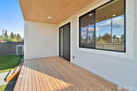 14228 SE 284th Place Kent WA 98042