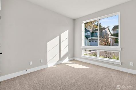 14228 SE 284th Place Kent WA 98042