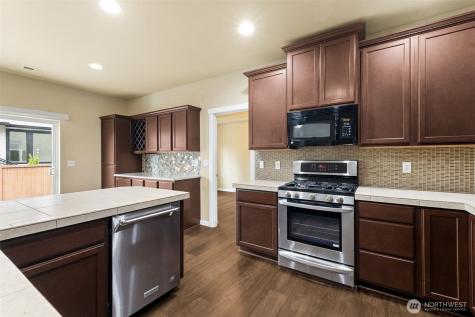 4411 S 330 Place Federal Way WA 98001
