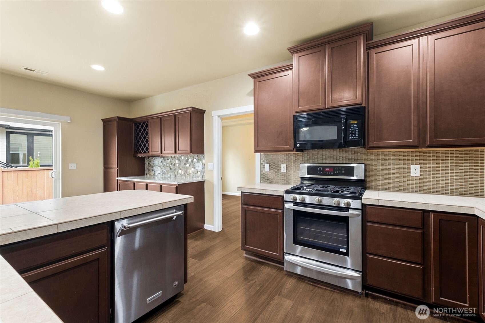 4411 S 330 Place Federal Way WA 98001