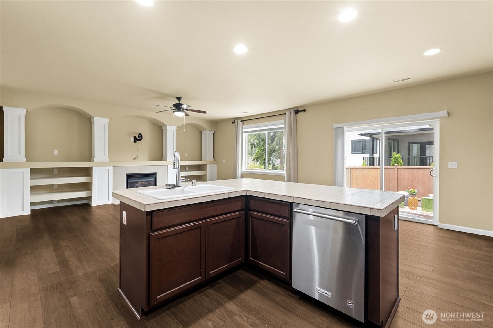 4411 S 330 Place Federal Way WA 98001