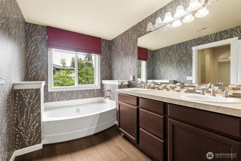 4411 S 330 Place Federal Way WA 98001