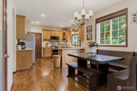 1409 27th Street SE Puyallup WA 98372