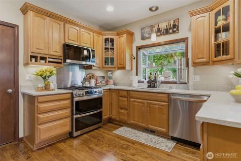 1409 27th Street SE Puyallup WA 98372