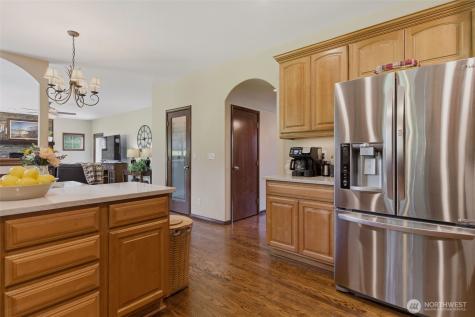 1409 27th Street SE Puyallup WA 98372