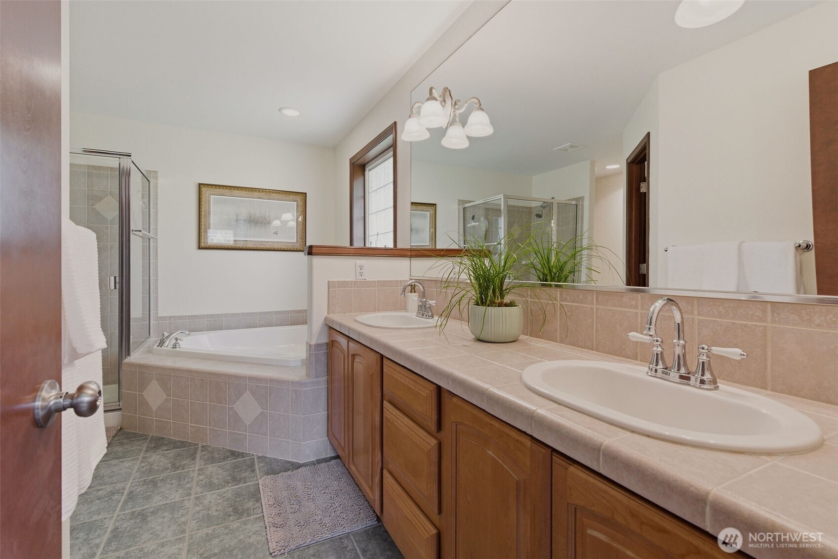 1409 27th Street SE Puyallup WA 98372