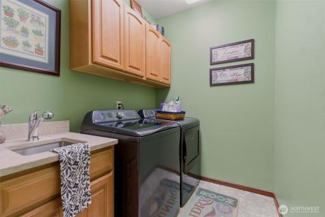 1409 27th Street SE Puyallup WA 98372