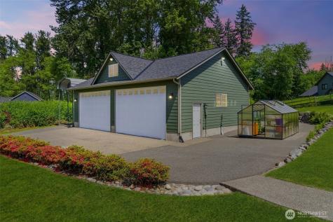 1409 27th Street SE Puyallup WA 98372