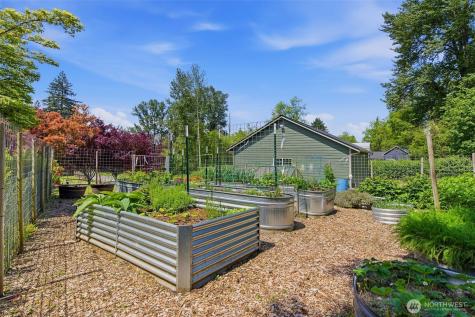 1409 27th Street SE Puyallup WA 98372