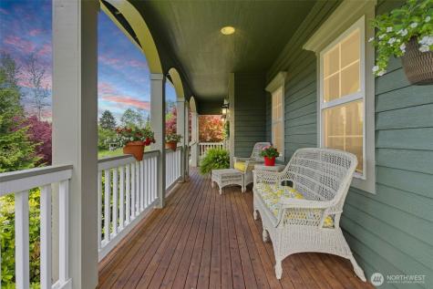 1409 27th Street SE Puyallup WA 98372
