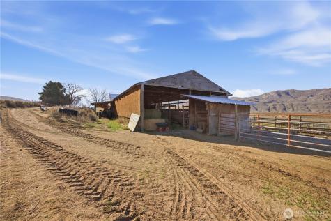 27538 Highway 97 Malott WA 98829